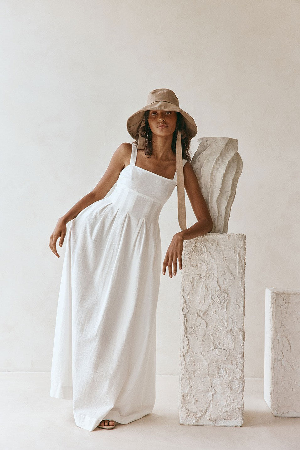 White maxi dress, detail view