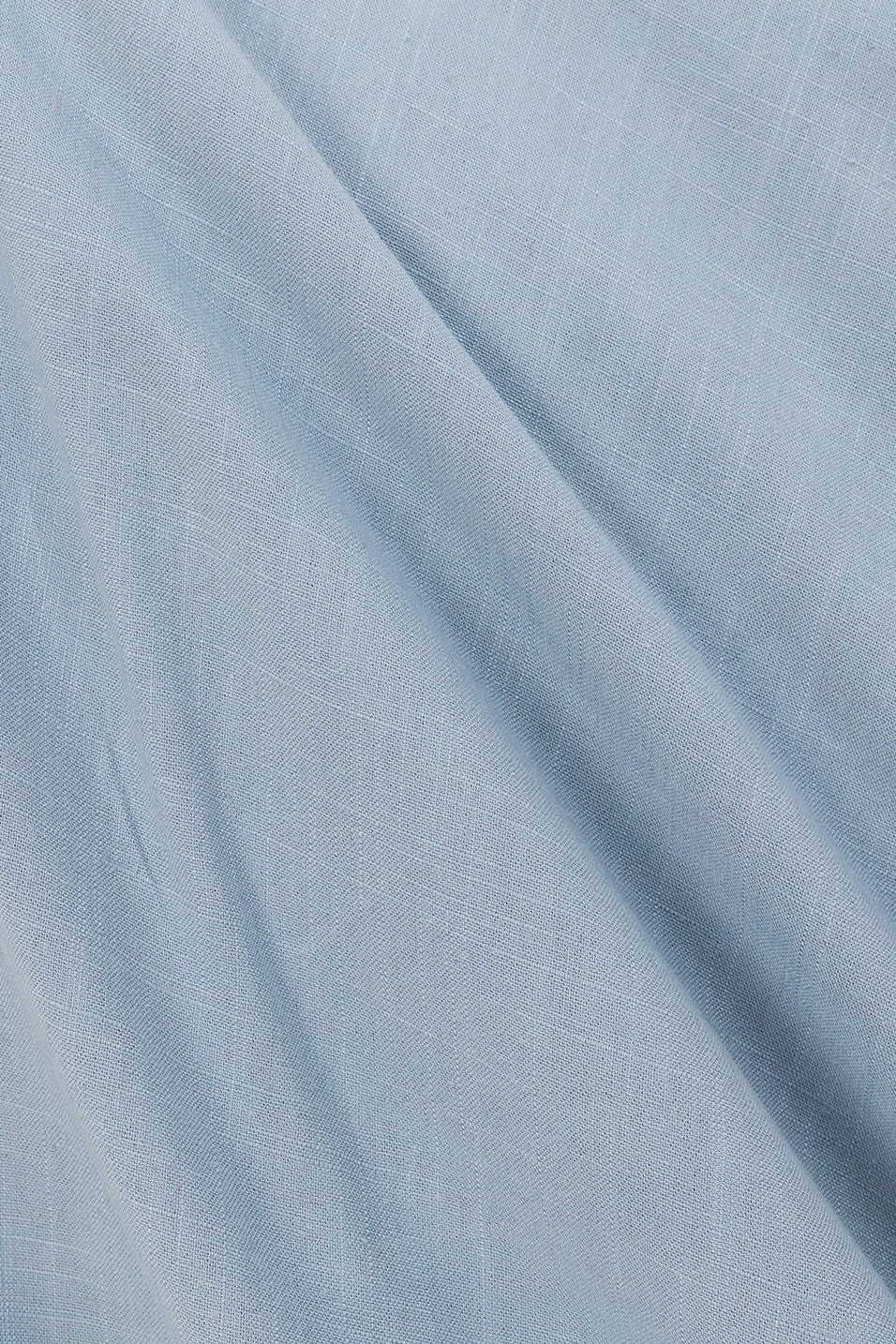 Blue maxi dress with an open back, detail view